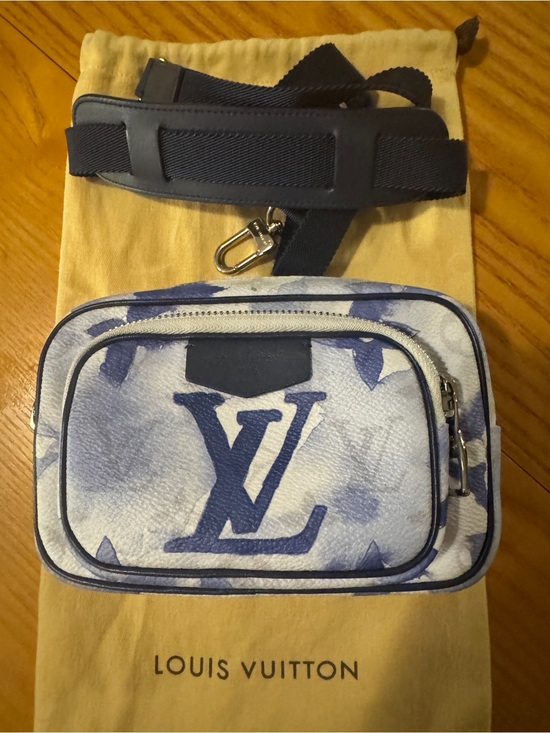 Louis Vuitton Handbags - Louis Vuitton Monogram Watercolor Outdoor Pouch with Dustbag